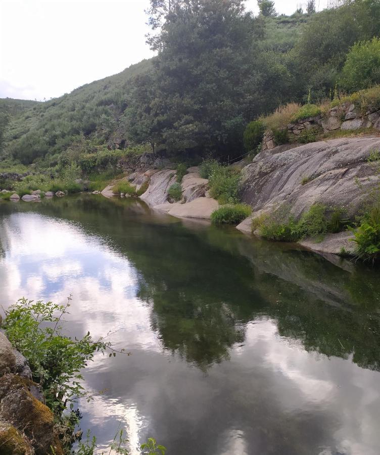 Abrigo Do Cabecinho - Serra Da Estrela Cortes do Meio Exteriör bild